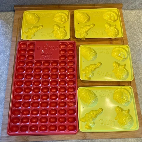Jello Jell-O Jigglers Celebrate Spring Easter set Of 4 Yellow Molds 1 Jelly Bean - Picture 1 of 7